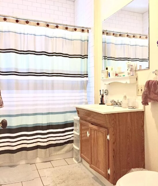 Building Photo - 44 Easton St