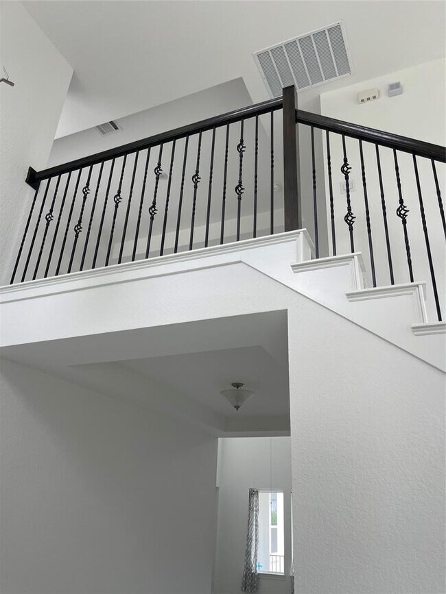 Building Photo - 1228 Brasano Pl