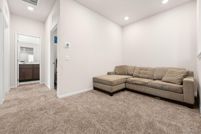 Building Photo - 13305 Cultivate Ct