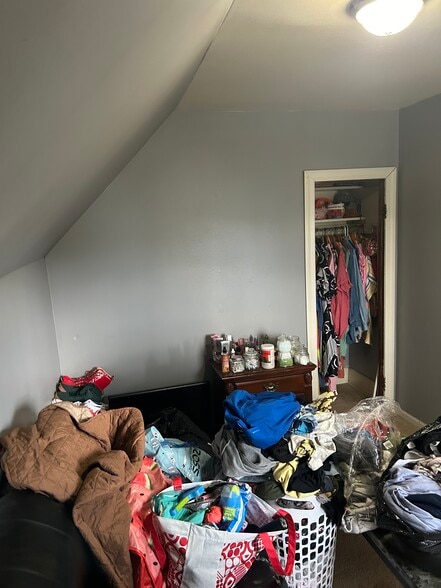 Bedroom 2 - 3708 E Somers Ave