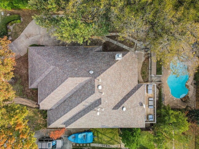 Building Photo - 2010 Indian Trail