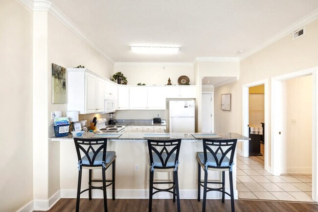 Building Photo - 10625 Front Beach Rd