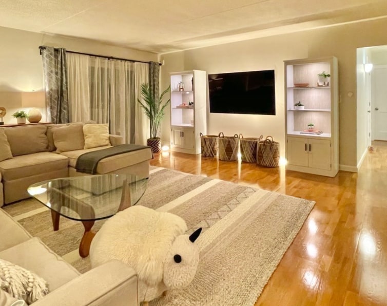 Building Photo - 50-56 Broadlawn Park