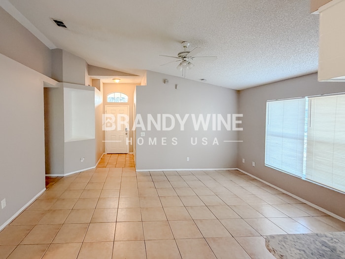 Building Photo - 3314 Lake Tiny Cir