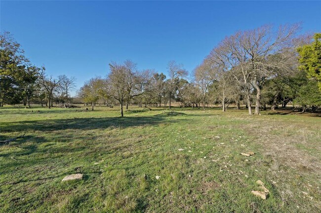 Building Photo - 105 Deep Lake Cir