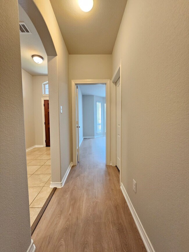 Building Photo - 3618 Diamond Creek Dr