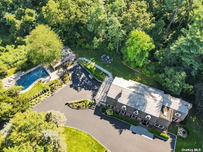 Building Photo - 157 Linden Ln