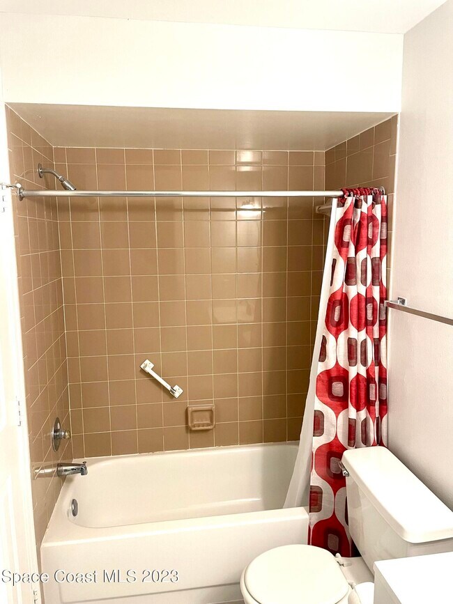 Building Photo - 179 Shell Pl