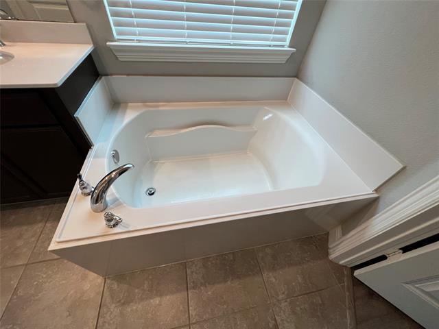 Building Photo - 801 Lake Cypress Ln