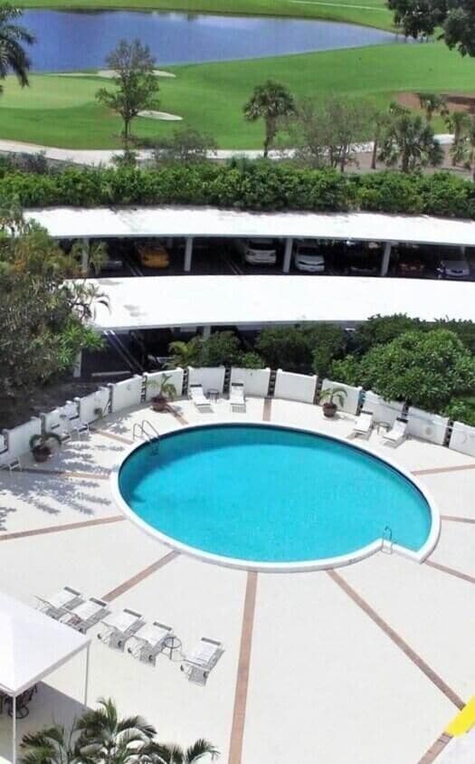 Building Photo - 2425 Presidential Way