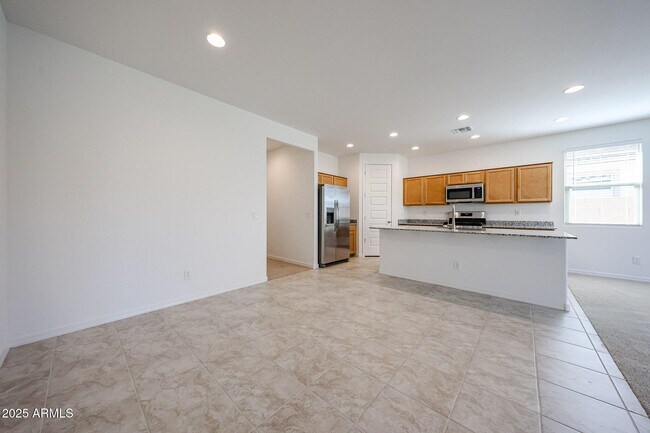 Building Photo - 25148 N 172nd Dr