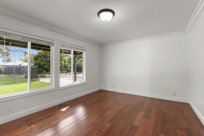 Building Photo - 1824 Black Mountain Rd