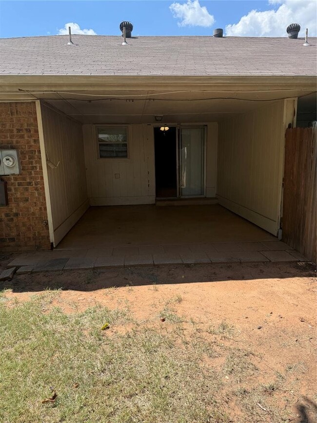 Building Photo - 1018 Summerton Pl