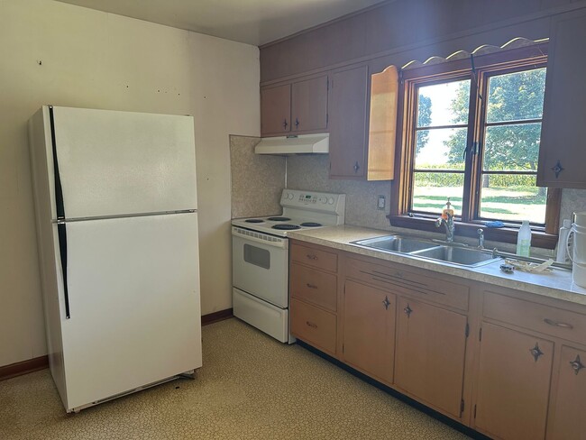 Building Photo - 3 Bedroom Ranch Home in Lampeter Strasburg...