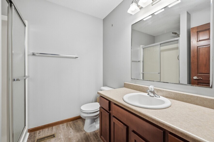 Building Photo - 3632 Astoria Way