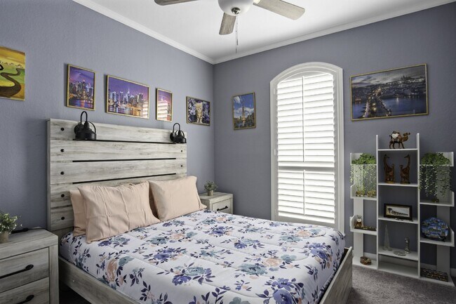 Building Photo - "Spacious 4-Bedroom Home with 3 Full Baths...