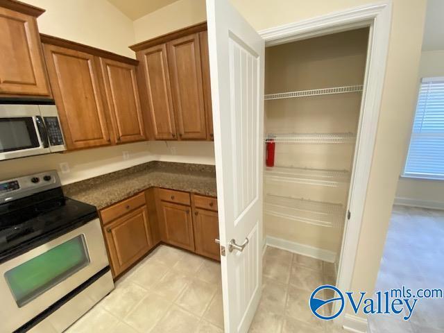 Building Photo - 109 Oak Shade Dr