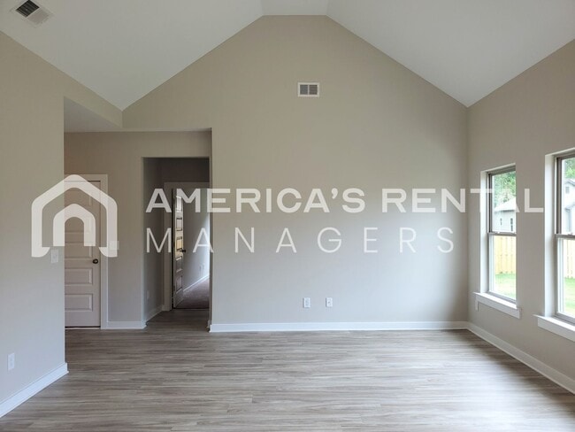 Building Photo - Spacious home for Rent in Clanton, AL!! COMING SOON!! DEPOSIT PENDING!