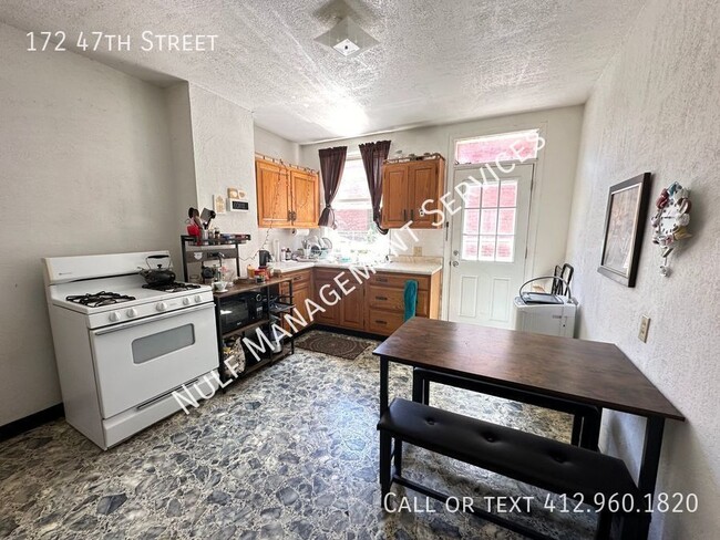 Building Photo - 172 47th St