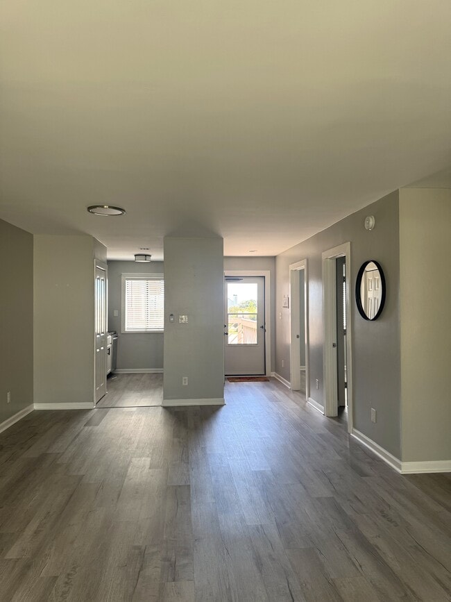 Building Photo - 3015 Old Bryan Dr
