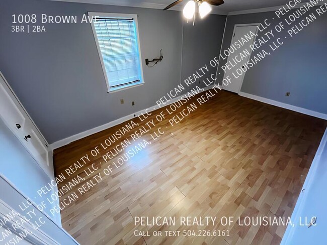 Building Photo - 1008 Brown Ave