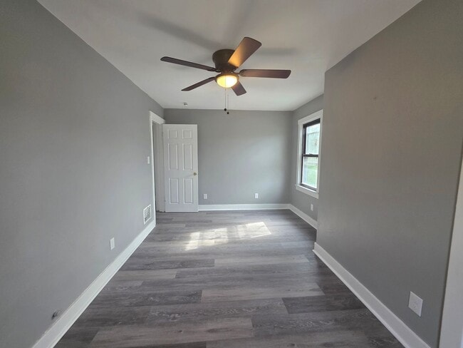 Building Photo - Newly updated 3 bedroom 1 bath house in Upper Hill!