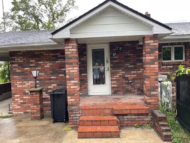 Primary Photo - 47 Osborne Dr