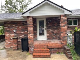 Building Photo - 47 Osborne Dr