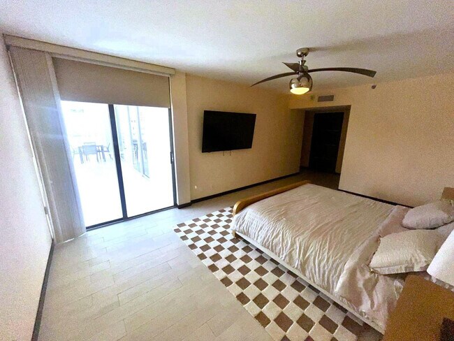 Building Photo - 19707 Turnberry Way