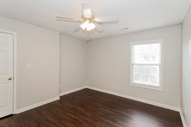 Building Photo - 4003 Pewter Trail