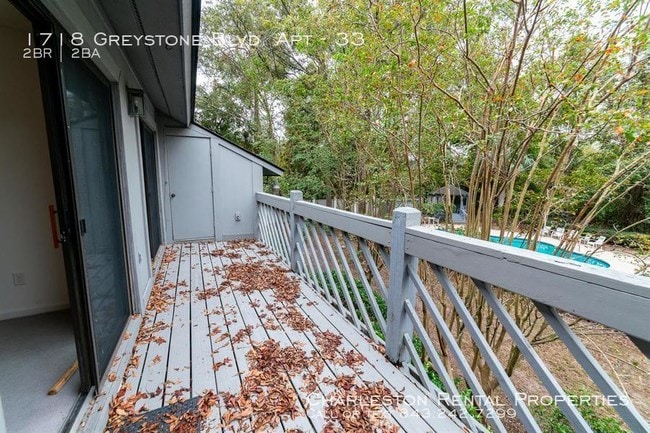 Building Photo - 1718 Greystone Blvd