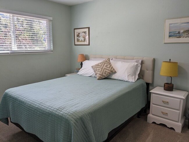 Building Photo - Cozy Carmel Valley Village House Fully Furnished