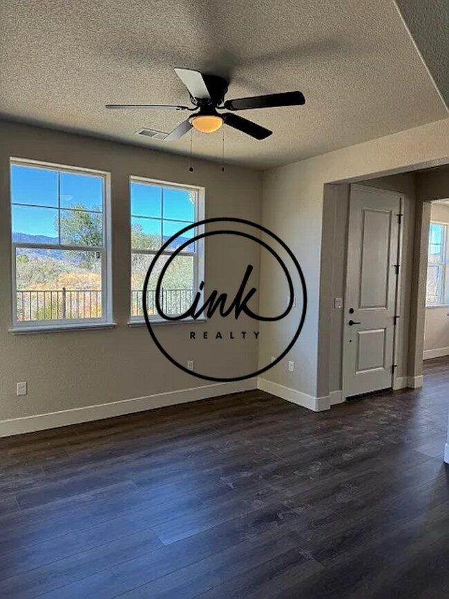 Building Photo - Brand New Two Story Townhouse in the Heart of Gardnerville