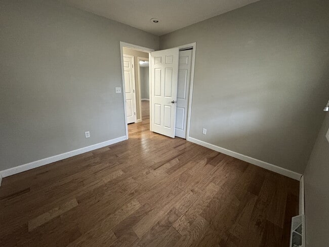 Building Photo - “Spread Out!” — 3 Bed Home with Sun Room + Multiple Living Spaces