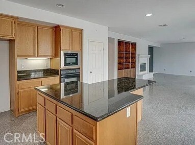 Building Photo - 12683 Palm View Way