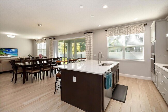 Building Photo - 3663 Arbordale Lp