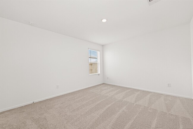 Building Photo - 16846 Spotted Oak Dr