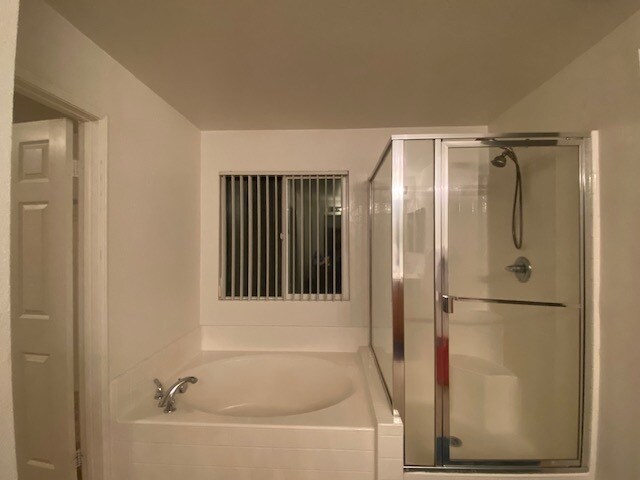 Building Photo - 2552 W Avenue K7