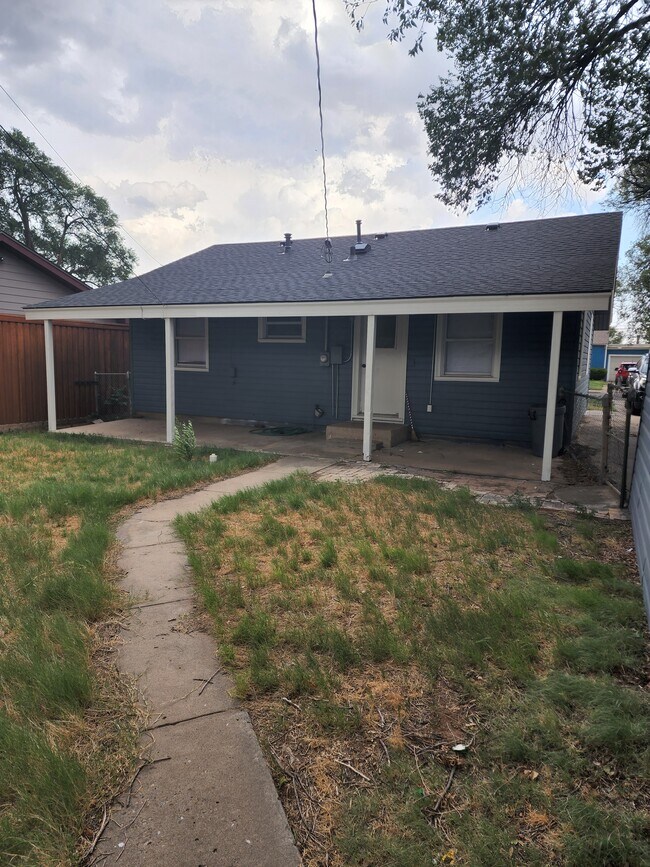 Backyard - 504 SW 45th Ave