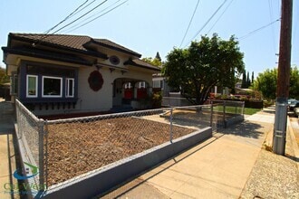 Building Photo - 01149 - P - No Mark Up - 1212-1214 Hester ...