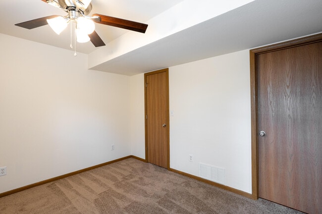 Building Photo - 5718 Canaveral Dr