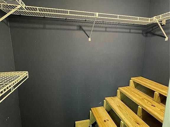 Building Photo - 2275 Nutmeg Ct