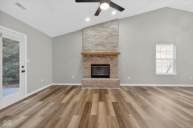 Building Photo - 12126 Blue Springs Ln