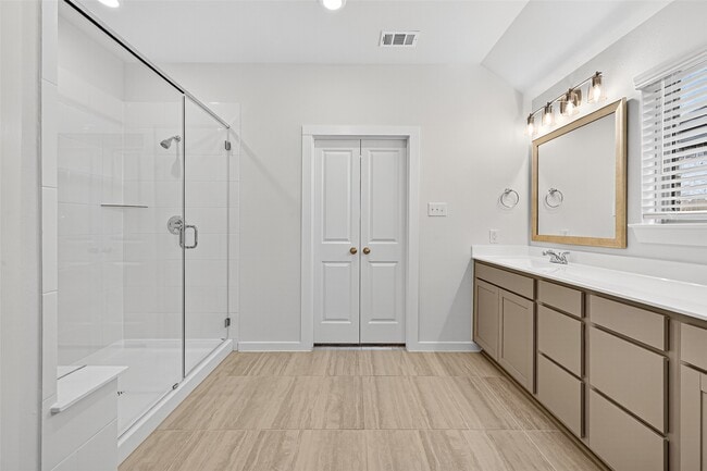 Building Photo - 31810 Autumn Spur Ln