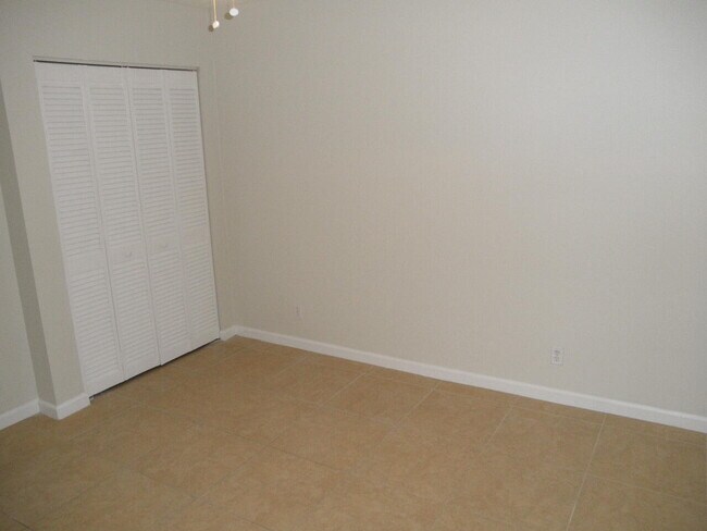 Building Photo - 13708 Lavender Ln