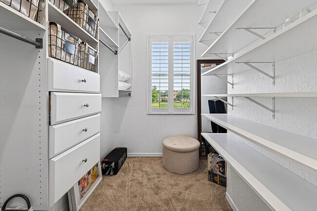 Building Photo - 4890 Bonsai Cir