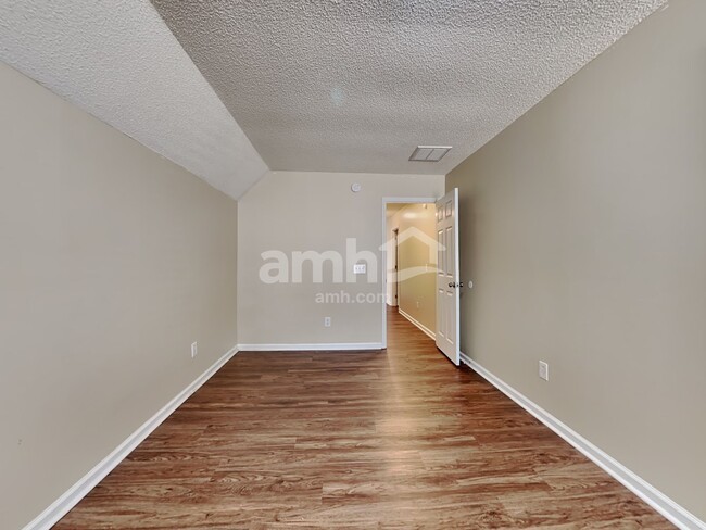 Building Photo - 111 Kilpatrick Ct