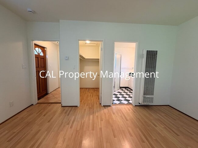 Building Photo - 3 Bed/2 Bath Single Level Home!