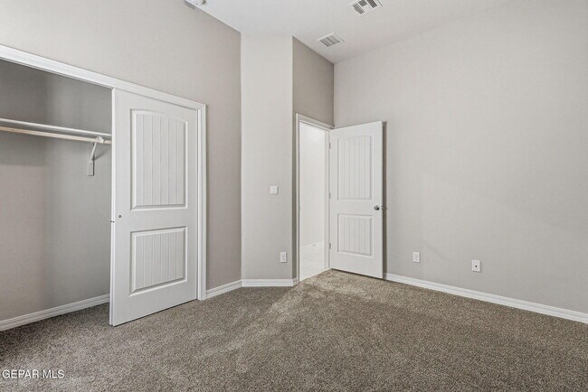 Building Photo - 13349 Cinderford Ave