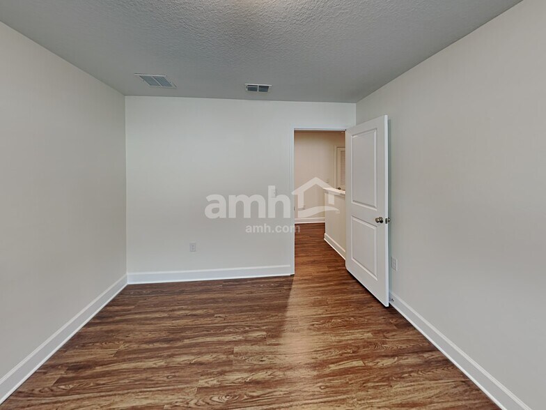 Building Photo - 4345 Reisswood Loop